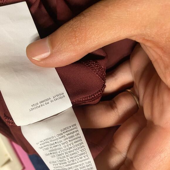 Old Navy Maroon Red High Waisted PowerSoft 7/8 Pocket Leggings Women's Size XL - Picture 7 of 7